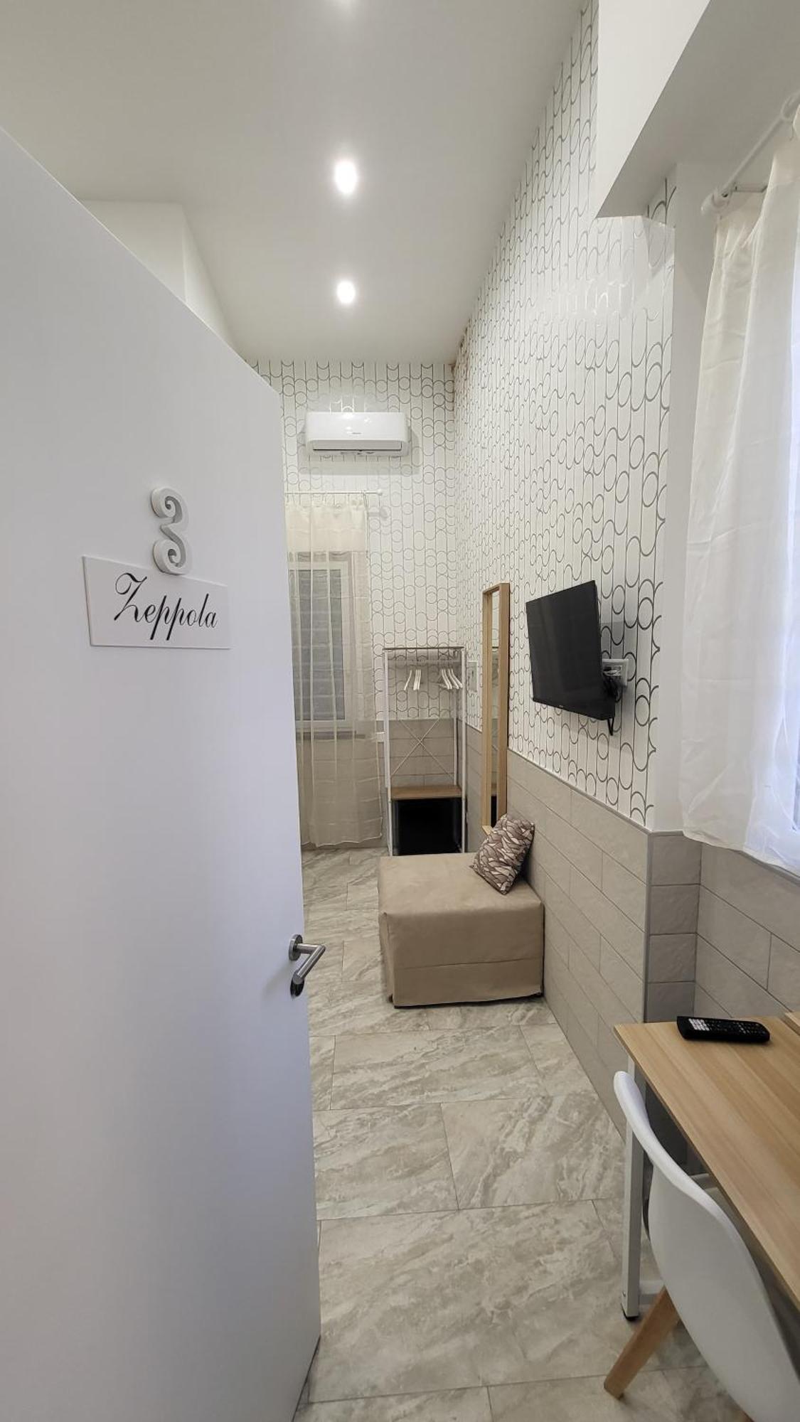 Il Biscottino Rooms Наполи Екстериор снимка
